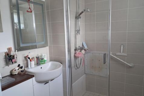 Ensuite Shower