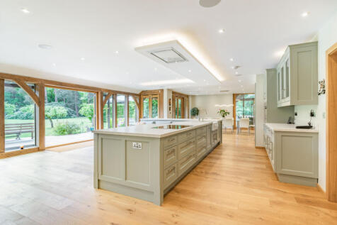 Kitchen/ Family