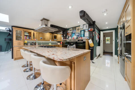 Kitchen/Break/Fam Rm