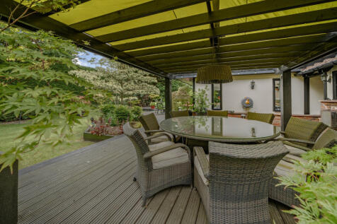 Covered Pergola Area