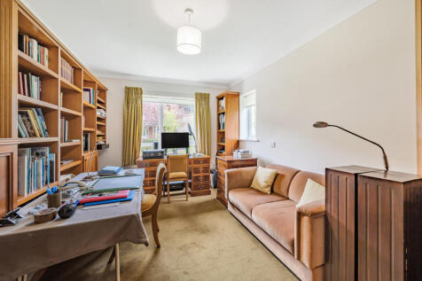 Loung / Dining Room