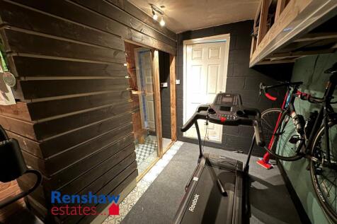 GARAGE (2).JPG