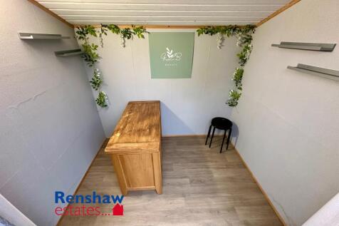 SUMMERHOUSE