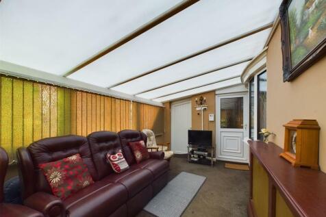 Entry/Sun Room