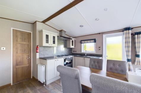 Open Plan Kitchen/Reception Room