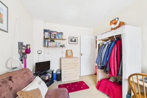 Bedroom 3/Study