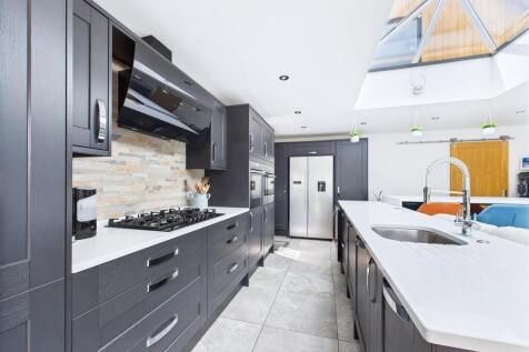 Open Plan Kitchen/Living/Dining Room