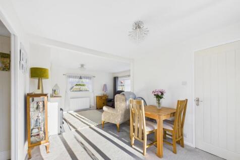 Reception Room/Dining Area