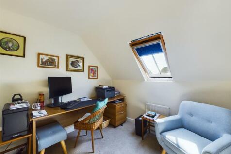 Bedroom 4/Study