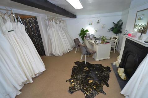 showroom 2.jpg