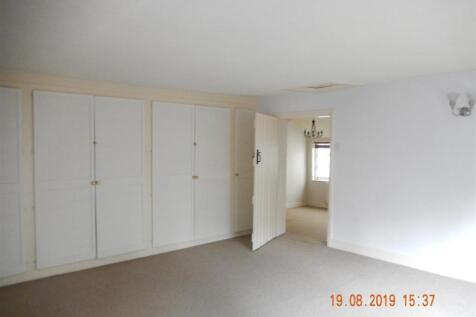 main bedroom 2.JPG
