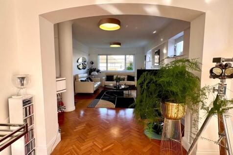 Property Image 8