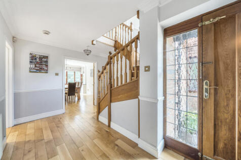1310546-7-686bd65...