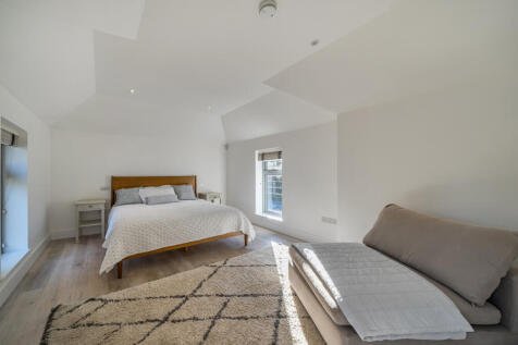 1384316-11-692058...