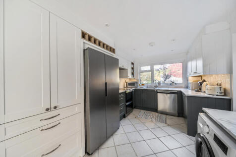 1364069-4-68e7d02...