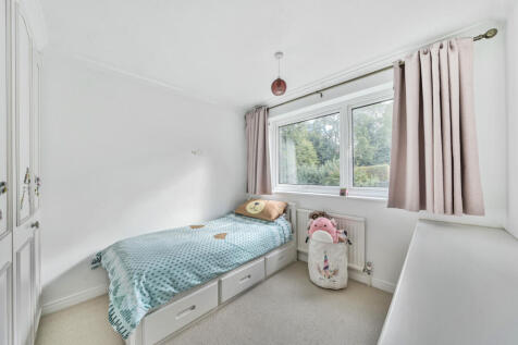 1364069-15-68e7d0...