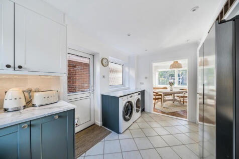 1364069-2-68e7cff...