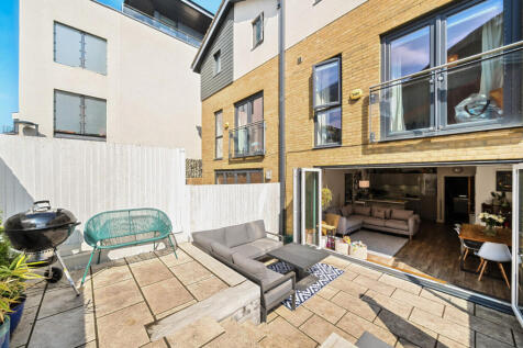 15-68220b75314ee-...