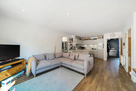 21-68220bc7cf8ae-...