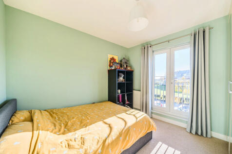 1364152-6-69009e4...