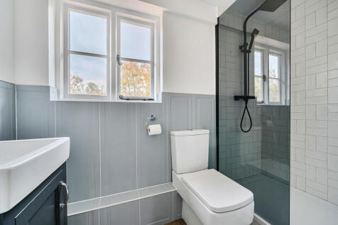 1377031-8-690e043...