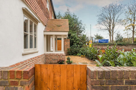 1377031-4-690e03f...