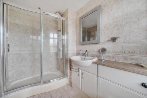 1380427-1-6913835...