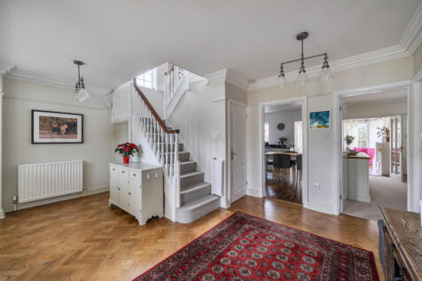 1383690-12-692868...