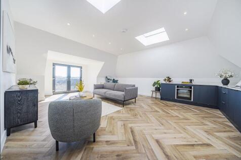 Living/kitchen Area