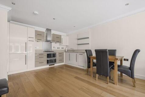 Kitchen/ Dining