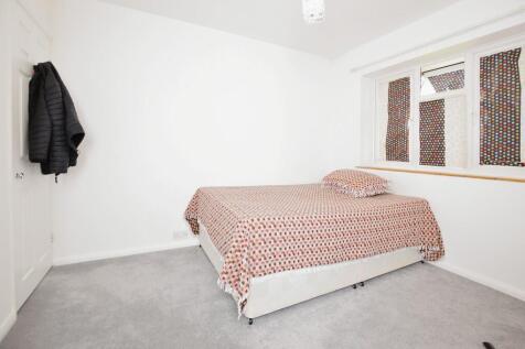 b17d6751-Bedroom ...