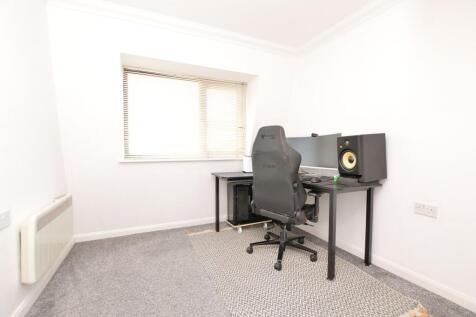 55e9dab8-Bedroom