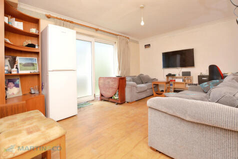 84d66200-lounge