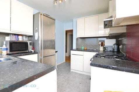 6d8034f6-Kitchen