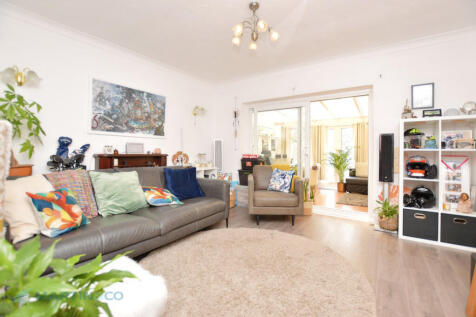 7ebb09ff-Lounge 2...