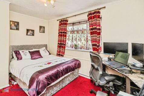 Riz Bedroom