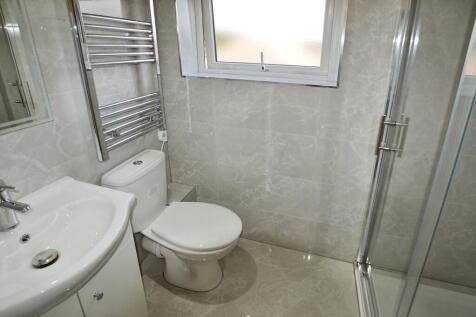 f8f41046-Bathroom