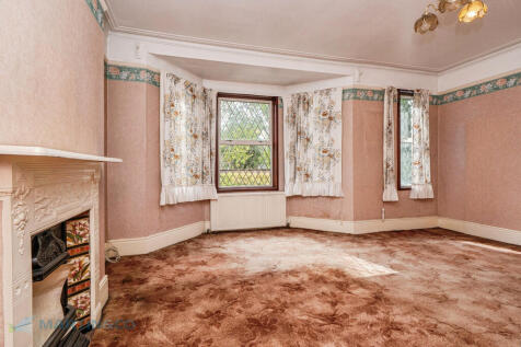 Bedroom 4 dif ang...