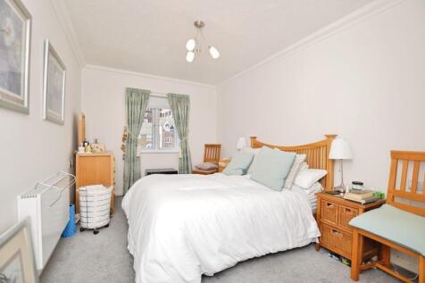 866e6256-Bedroom ...
