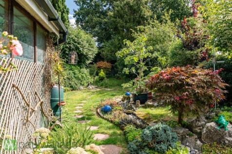 140&#39; Rear Garden