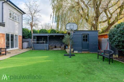South Facing Rear Garden 