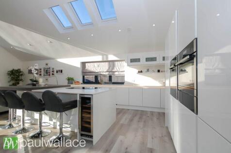 Open Plan Kitchen / Lounge / Diner