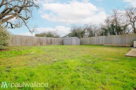 Large Rear Garden