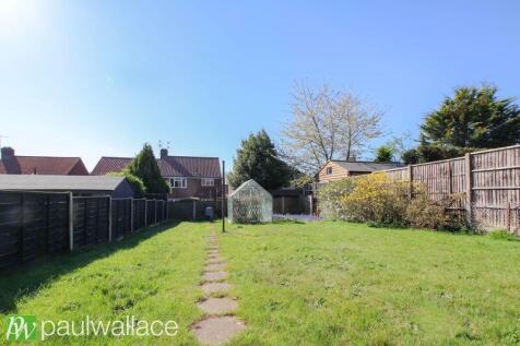 70&#39; South Facing Garden