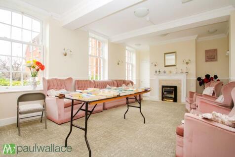 Communal Lounge