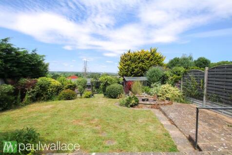 75&#39; Rear Garden