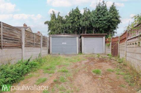 Detached Garage
