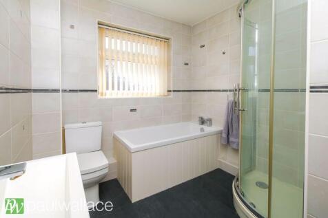 Four Piece Bathroom / W.C.