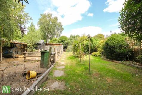 210&#39; South West Facing Garden