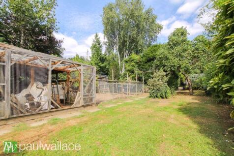 210&#39; South West Facing Garden